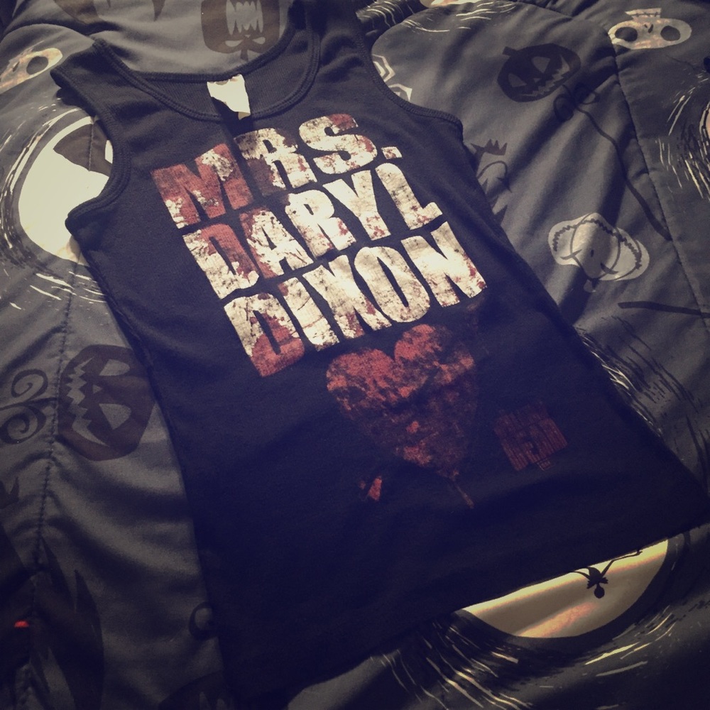ON HOLD Walking Dead Daryl Dixon Top